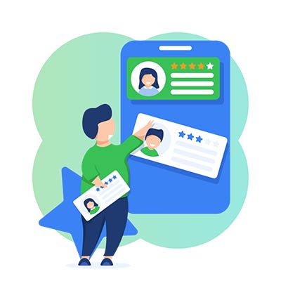 El hombre examina la información de otras personas