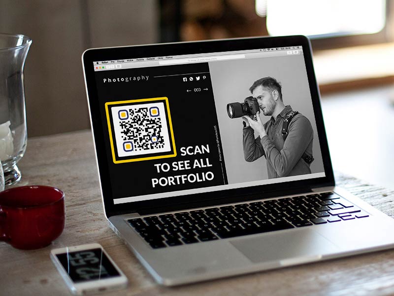 foto Código QR en un sitio web de portafolio creativo