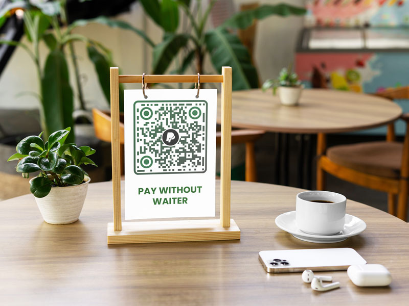 Klient maksab kohviku laual oleva QR-koodi abil